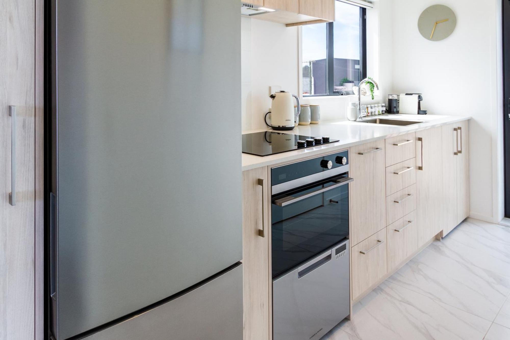 Upper Studio Perfection: 8 Wilmer St. Gem Крайстчърч Екстериор снимка